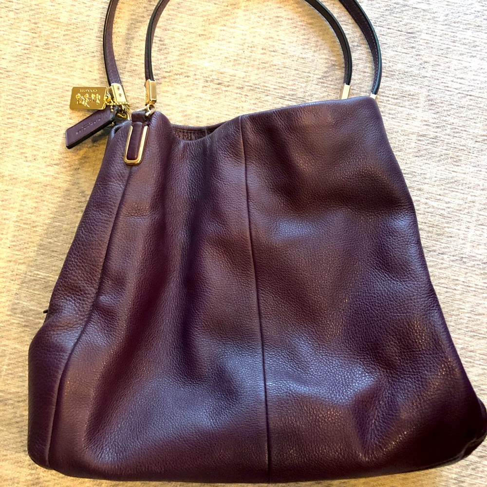 Coach purple pebble leather purse Excellent condition